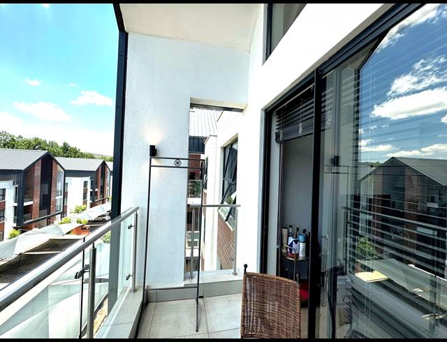 1 BEDROOM APARTMENT FOR SALE IN SANDRINGHAM